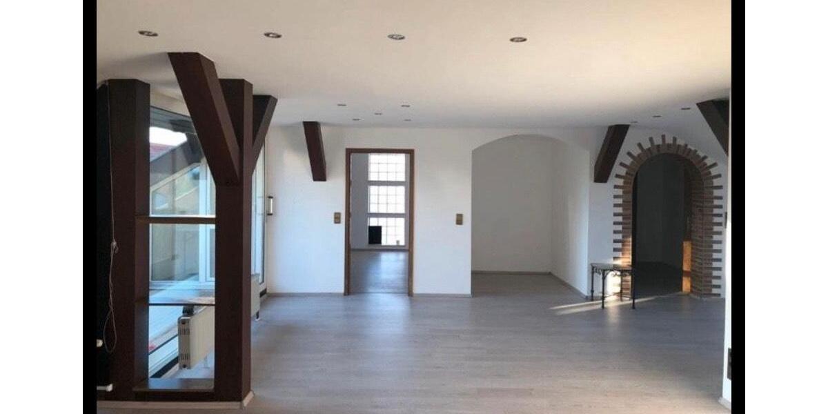 Dachgeschoßwohnung Bad Dürkheim - 2 Zimmer, 90 m&sup2;, 900&euro; | Angebot:26271422