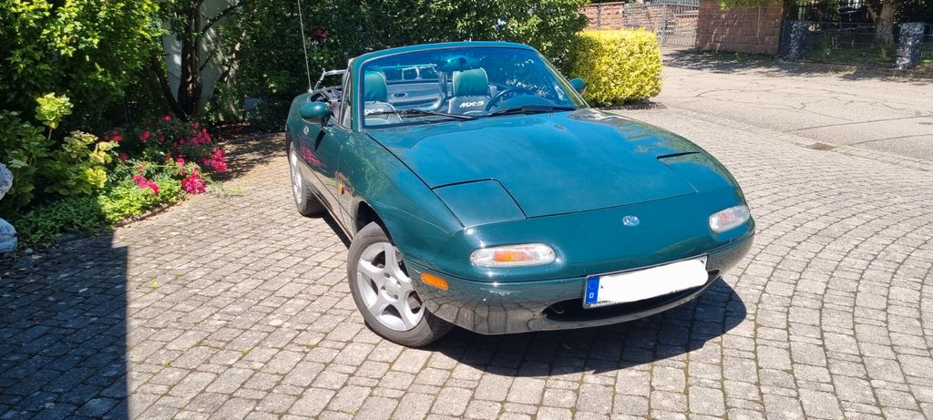 Mazda MX-5 244.000 km 8.200 &euro; Mauer 69256