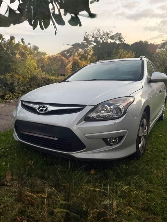Hyundai i30 202.000 km 2.100 € Wiesloch 69168