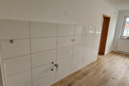 2 ZKB Wohnung in ruhiger Lage in Eisenberg - Renoviert mit Balkon (EH5) 2 zimmer