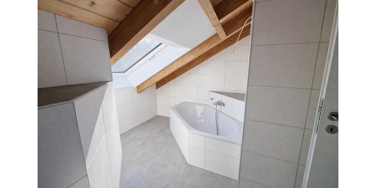 Maisonettenwohnung Bad Dürkheim - 5 Zimmer, 156 m&sup2;, 1.800&euro; | Angebot:25823193