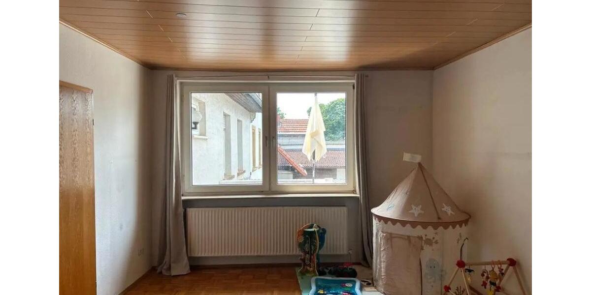 Etagenwohnung Westhofen - 5 Zimmer, 112 m&sup2;, 1.100&euro; | Angebot:26479718