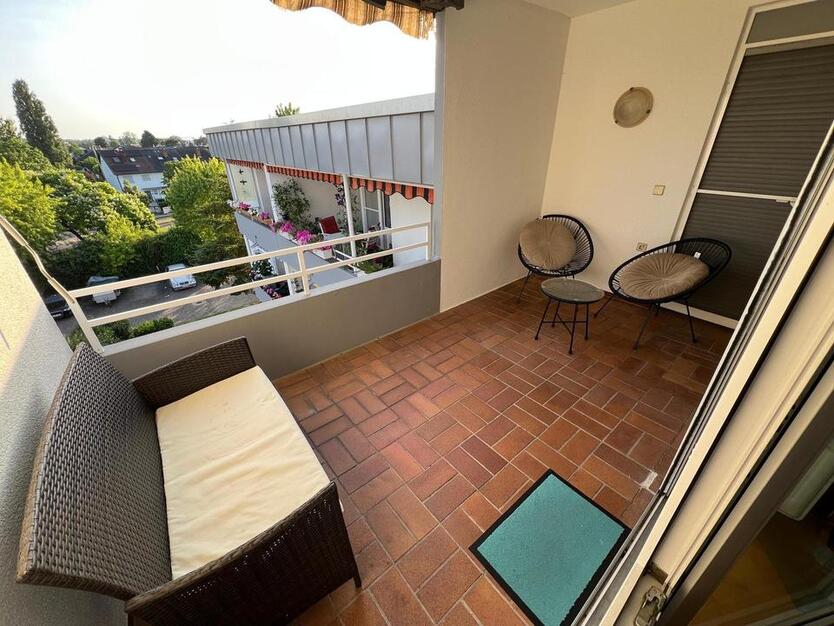 Von privat! Brühl: sonnige 3-Zi.-Whg, Balkon, ruhig, naturnah