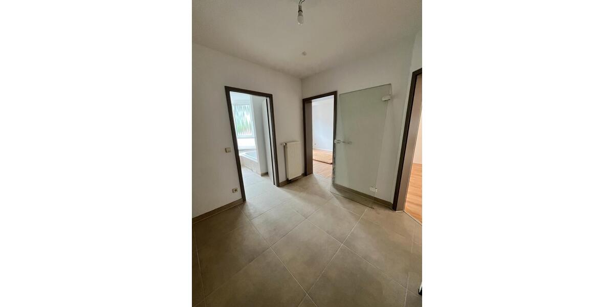 Erdgeschoßwohnung Haßloch - 2 Zimmer, 72 m&sup2;, 1.200&euro; | Angebot:26150703