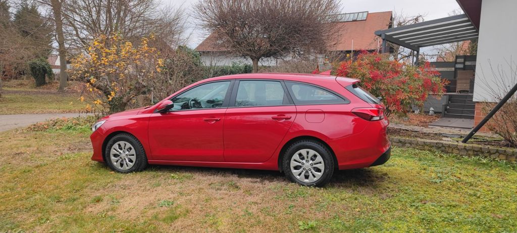 Hyundai i30 141.639 km 5.899 &euro; Harthausen 67376