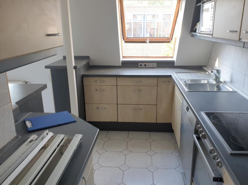 ObjNr:18661 - Sanierte 4-Zimmer ETW mit Balkon mit Blick über Ludwigshafen - Dachgeschoßwohnung Ludwigshafen am Rhein | Angebot:15064599