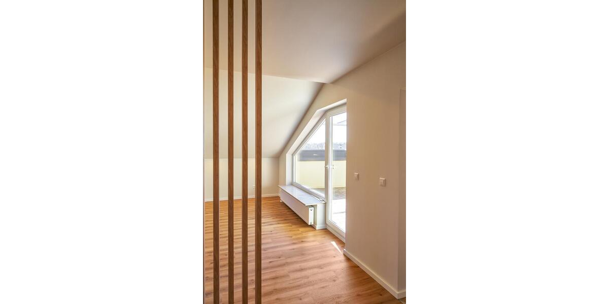 Dachgeschoßwohnung Schwetzingen - 4 Zimmer, 91 m&sup2;, 336.000&euro; | Angebot:26111010