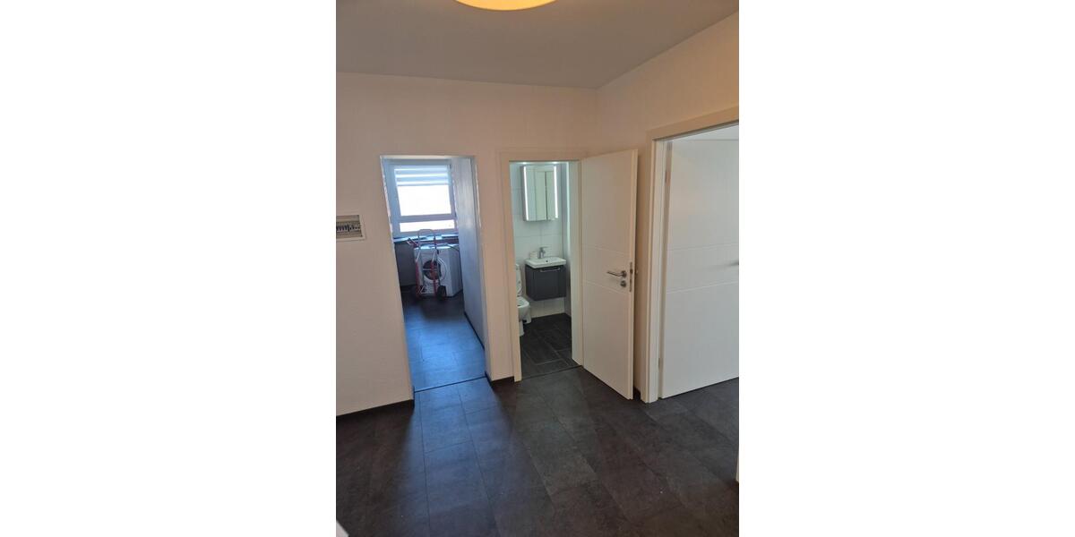 Etagenwohnung Ludwigshafen am Rhein Ludwigshafen-Oggersheim - 3 Zimmer, 80 m&sup2;, 950&euro; | Angebot:23760072