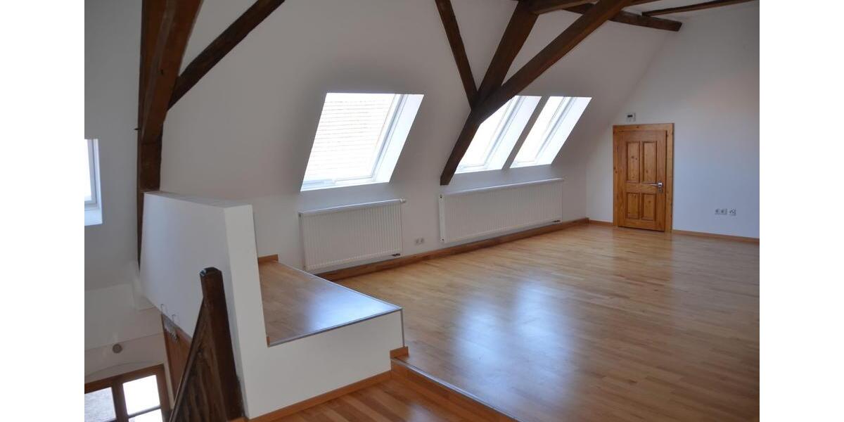 Dachgeschoßwohnung Böhl-Iggelheim Iggelheim - 3 Zimmer, 102 m&sup2;, 1.100&euro; | Angebot:26134679