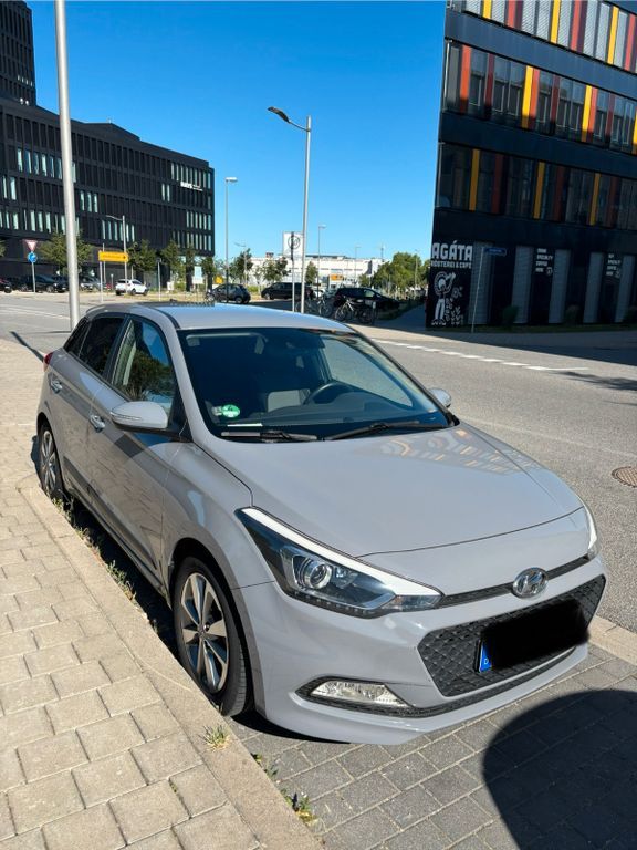 i20