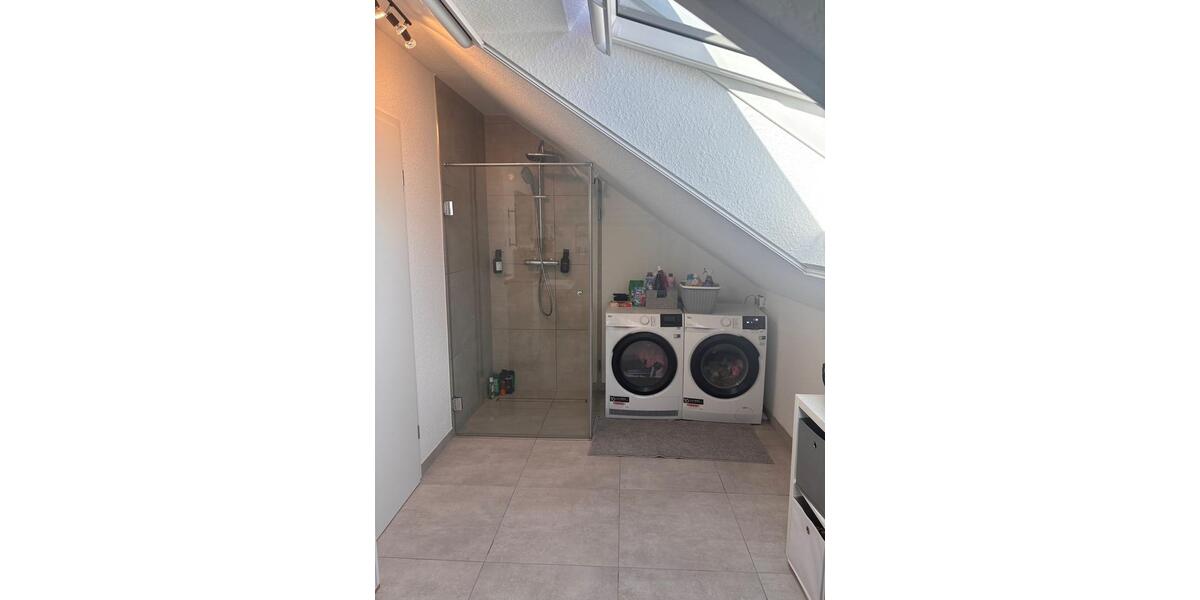 Dachgeschoßwohnung Philippsburg - 3 Zimmer, 82 m&sup2;, 1.150&euro; | Angebot:26311611
