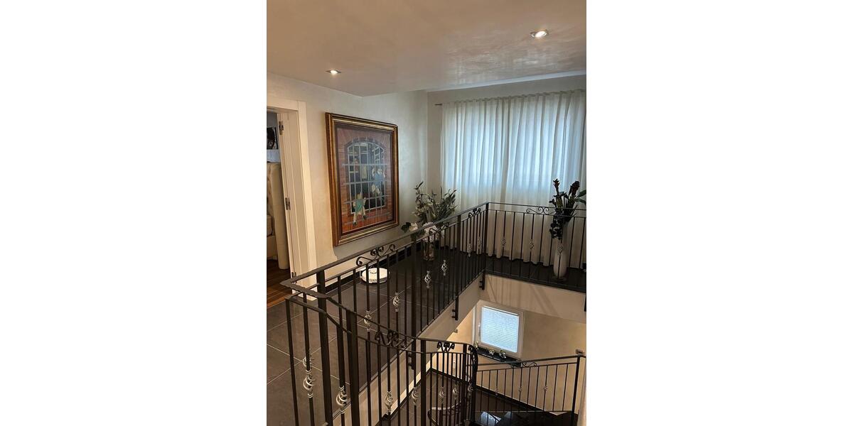 Einfamilienhaus modern, top ausgestattet & komplett Möbliert 4 zimmer