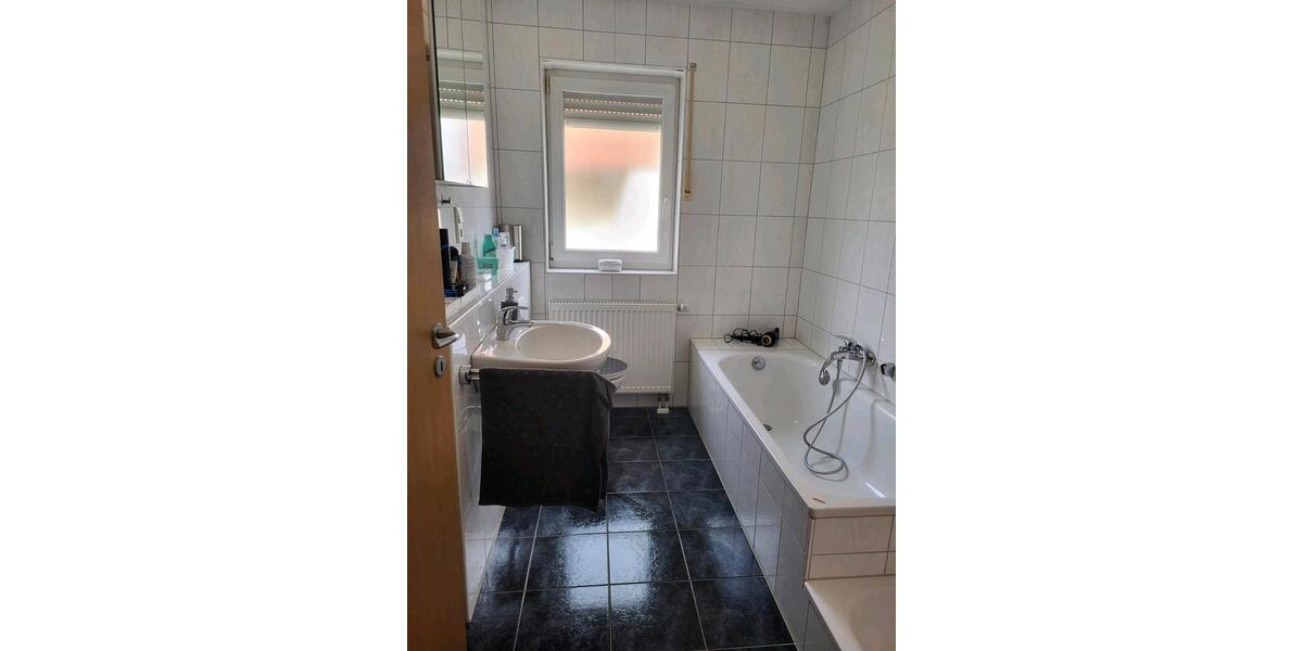 Erdgeschoßwohnung Rimbach - 2 Zimmer, 73 m&sup2;, 930&euro; | Angebot:26256114