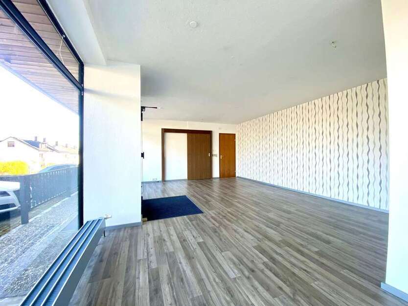Einzelhandel in Neustadt 115.000 € 41.46 m²