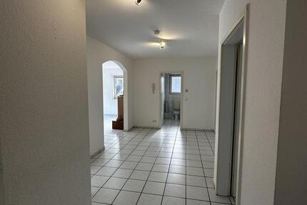 Wohnung Bensheim - 3 Zimmer, 85 m&sup2;, 1.050&euro; | Angebot:25403852