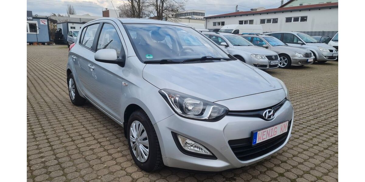 Hyundai i20 124.000 km 3.999 &euro; Ludwigshafen Am Rhein 67059
