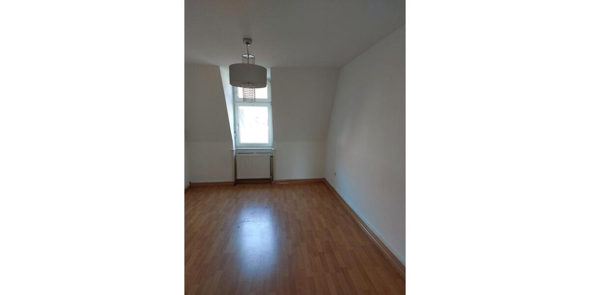 2 ZKB m. Balkon u. neuwertiger Einbauküche in Lu Nord, WG geignet 2 zimmer