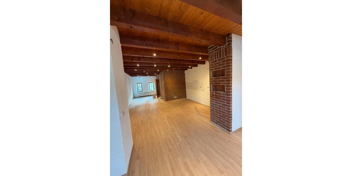 Charmantes 2,5-Zimmer-Einfamilienhaus mit Büro besonderer schnitt 2.5 zimmer