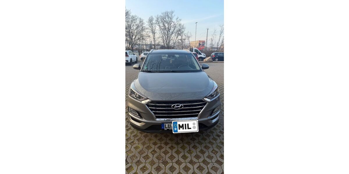Hyundai TUCSON 99.000 km 16.990 &euro; Ludwigshafen 67061
