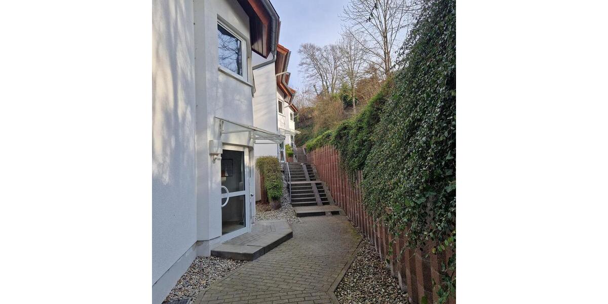 Helle renov. 3-Zimmer Dachgeschosswohnung mit Balkon in Leimen 3 zimmer