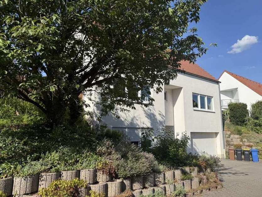 Haus zum Mieten in Worms Horchheim 1.650 € 162 m²