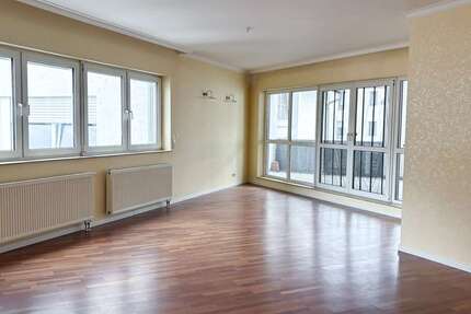 Wohnung Ludwigshafen am Rhein / Rheingönheim Rheingönheim - 3 Zimmer, 100 m&sup2;, 1.200&euro; | Angebot:27236729
