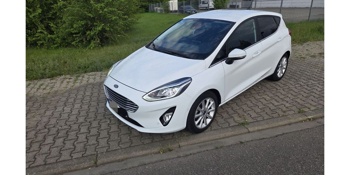 Ford Fiesta 56.500 km 12.500 &euro; Mannheim 68199