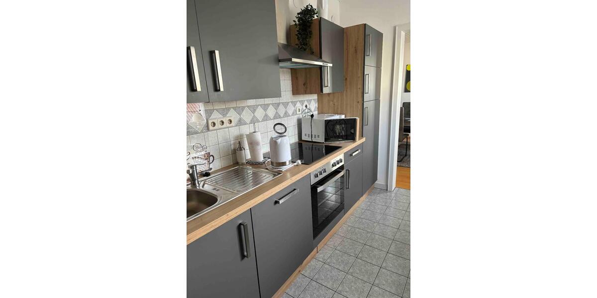 Möblierte,helle Wohnung mit Balkon und Kellerraum zu vermieten 3.5 zimmer