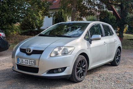 Toyota Auris 153.000 km 3.000 &euro; Eisenberg 67304