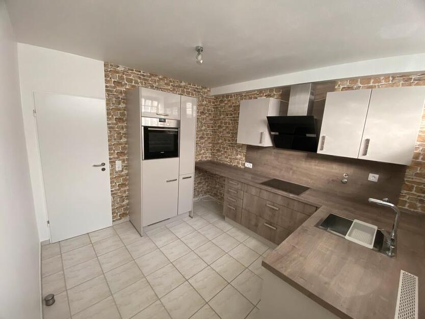 Möblierte 2 Zimmer Wohnung inkl. Küche & Balkon ab 01.08 frei