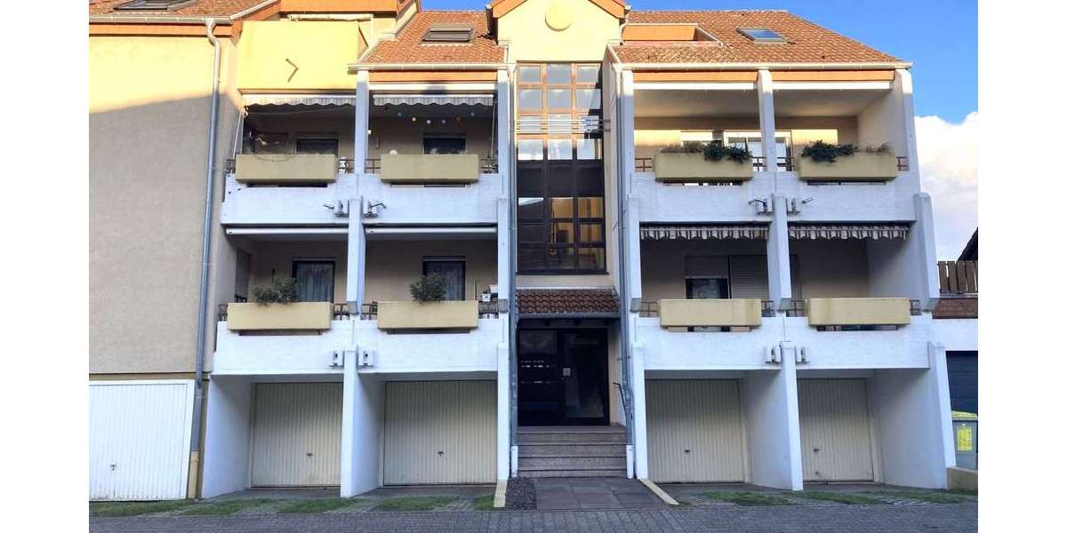 Etagenwohnung Mannheim Neckarstadt-Ost - 3 Zimmer, 74 m&sup2;, 175.000&euro; | Angebot:22379796