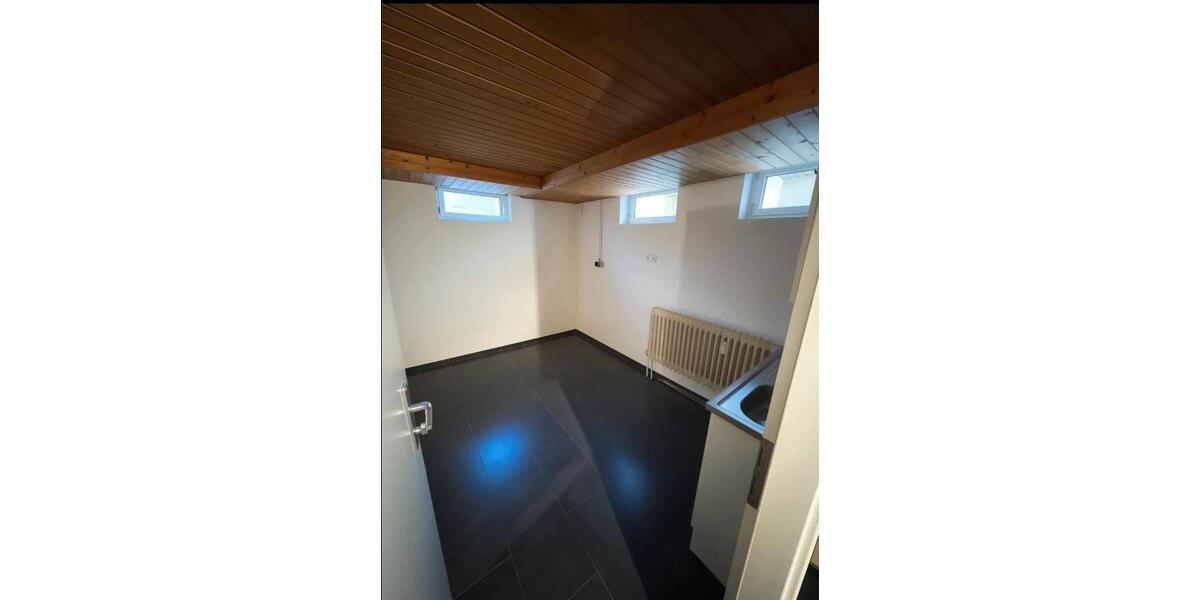 Einfamilienhaus Waghäusel - 14 Zimmer, 300 m&sup2;, 850.000&euro; | Angebot:26825972