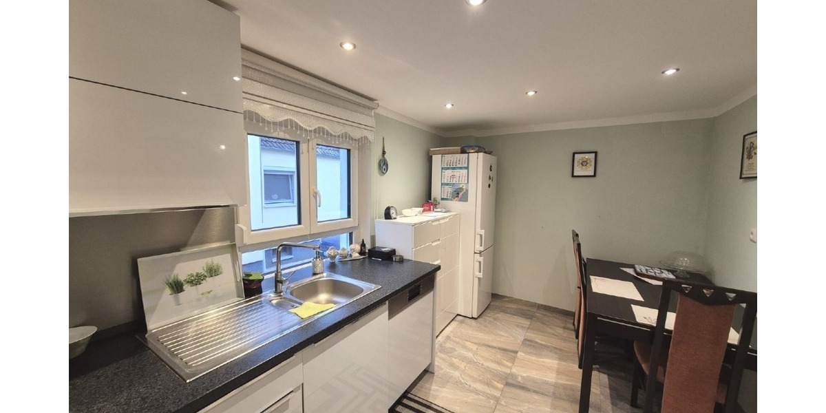 Chic & modern: Doppelhaushälfte mit Garten und vermietbarem 2-ZKB-Apartment - Doppelhaushälfte Ludwigshafen Oggersheim-Notwende | Angebot:26404153