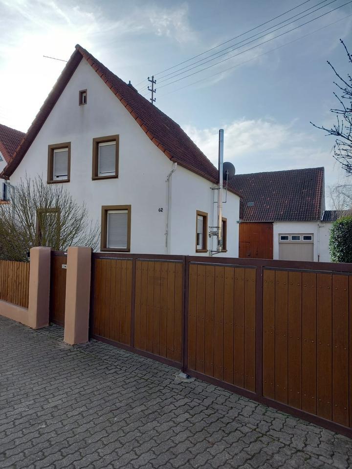 Einfamilienhaus mit großem Grundstück in RömerbergHeiligenstein