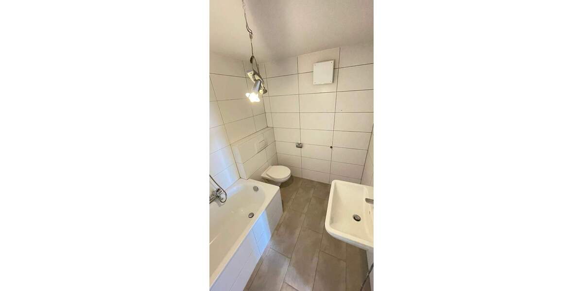 Etagenwohnung Eppelheim - 3 Zimmer, 84 m&sup2;, 950&euro; | Angebot:25674926
