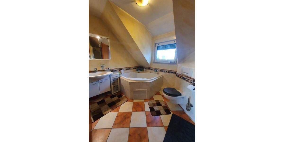 Etagenwohnung Bürstadt - 4 Zimmer, 89 m&sup2;, 283.000&euro; | Angebot:21780653