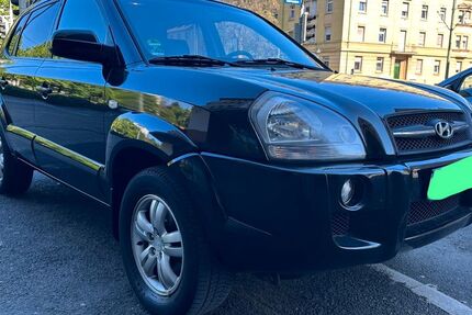 Hyundai TUCSON 182.000 km 3.900 &euro; Ludwigshafen 67061