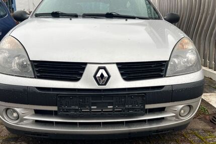 Renault Clio 132.000 km 2.500 &euro; Schwetzingen 68723