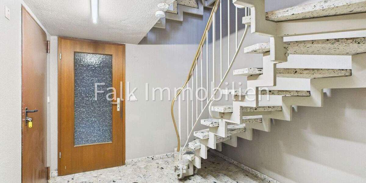 Reihenmittelhaus Brühl - 4 Zimmer, 106 m&sup2;, 360.000&euro; | Angebot:25391396