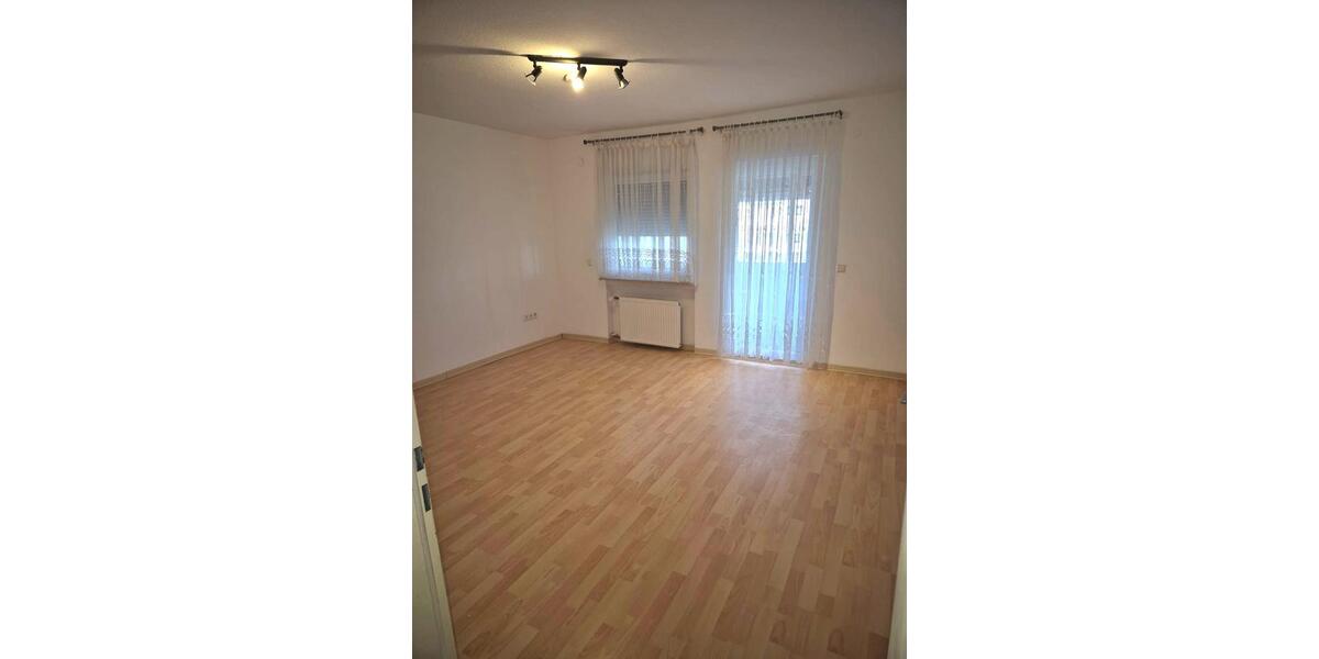 Etagenwohnung Waghäusel - 3 Zimmer, 83 m&sup2;, 1.000&euro; | Angebot:26234286
