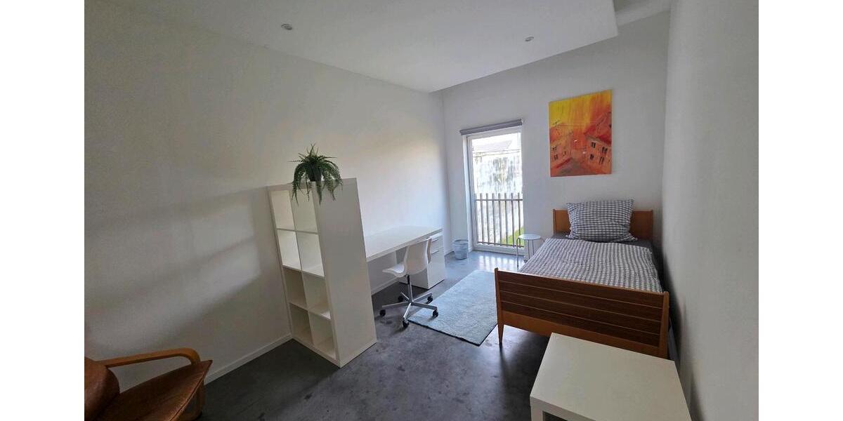 Erdgeschoßwohnung Waldsee - 5 Zimmer, 160 m&sup2;, 445&euro; | Angebot:25892173