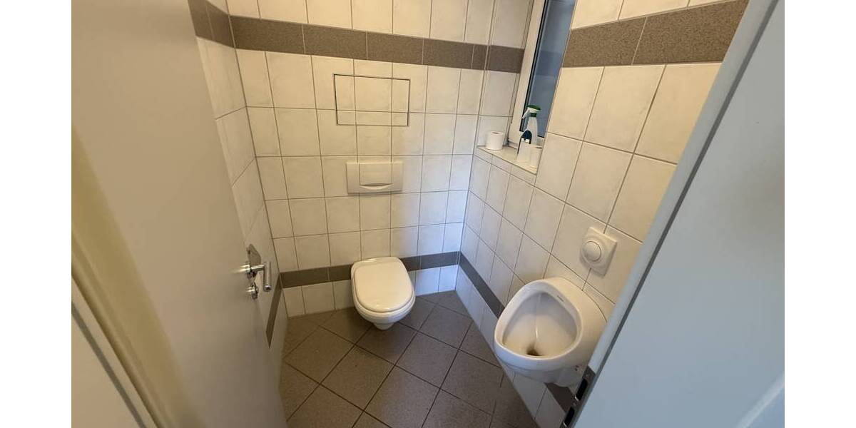 Gewerbeobjekt Mannheim / Neuostheim/Neuhermsheim Neuostheim - 8 Zimmer, 239 m&sup2;, 2.390&euro; | Angebot:26290579