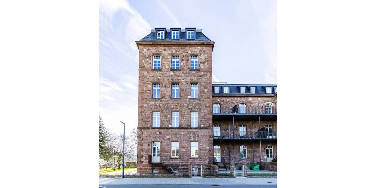 Kasernenarchitektur neu interpretiert - großzügiges Wohnen im Turley-Quartier 4 zimmer