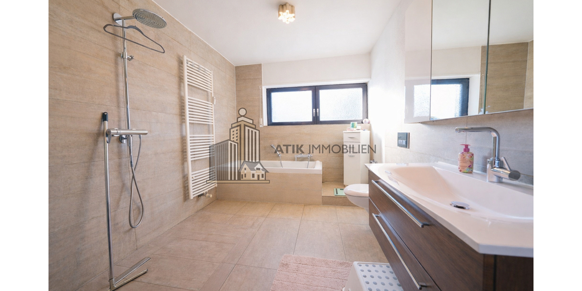 ATIK: Charmante 4-Zimmer-Erdgeschosswohnung mit sonnigem Südbalkon - Erdgeschoßwohnung Ketsch | Angebot:26128356