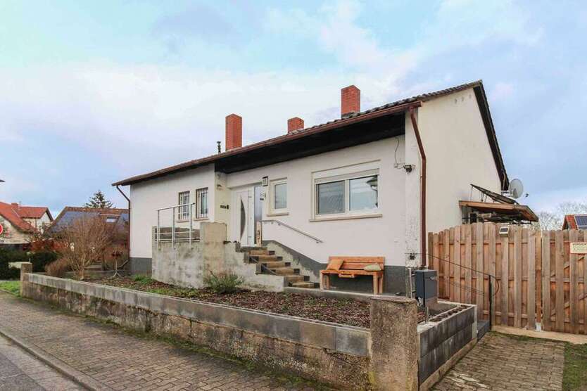 Haus zum Kaufen in Laumersheim 385.000 € 95.19 m²