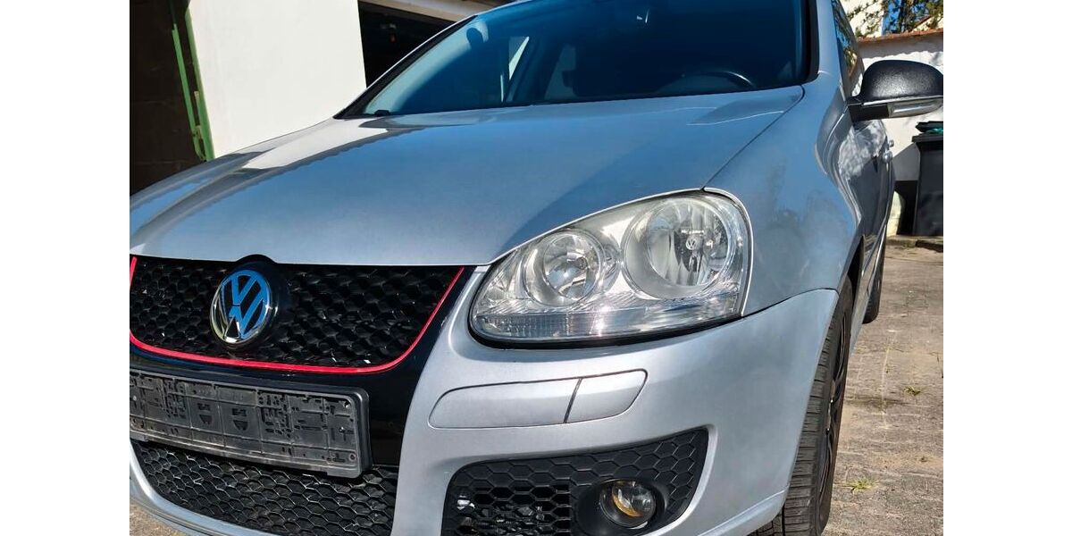 VW Golf 121.000 km 2.800 &euro; Maxdorf 67133