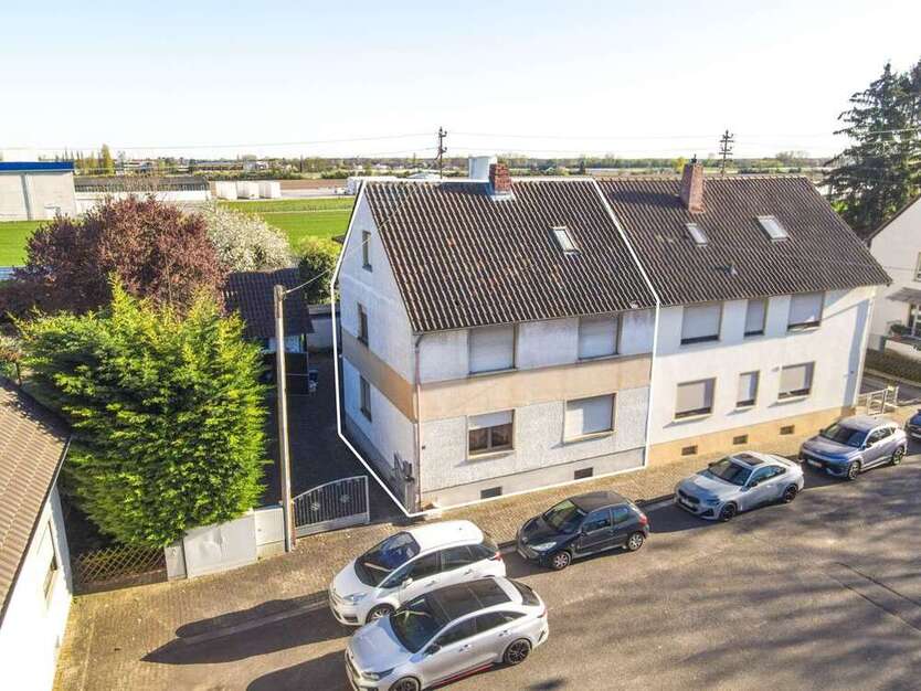 Haus zum Kaufen in Böhl-Iggelheim 259.000 € 250 m²