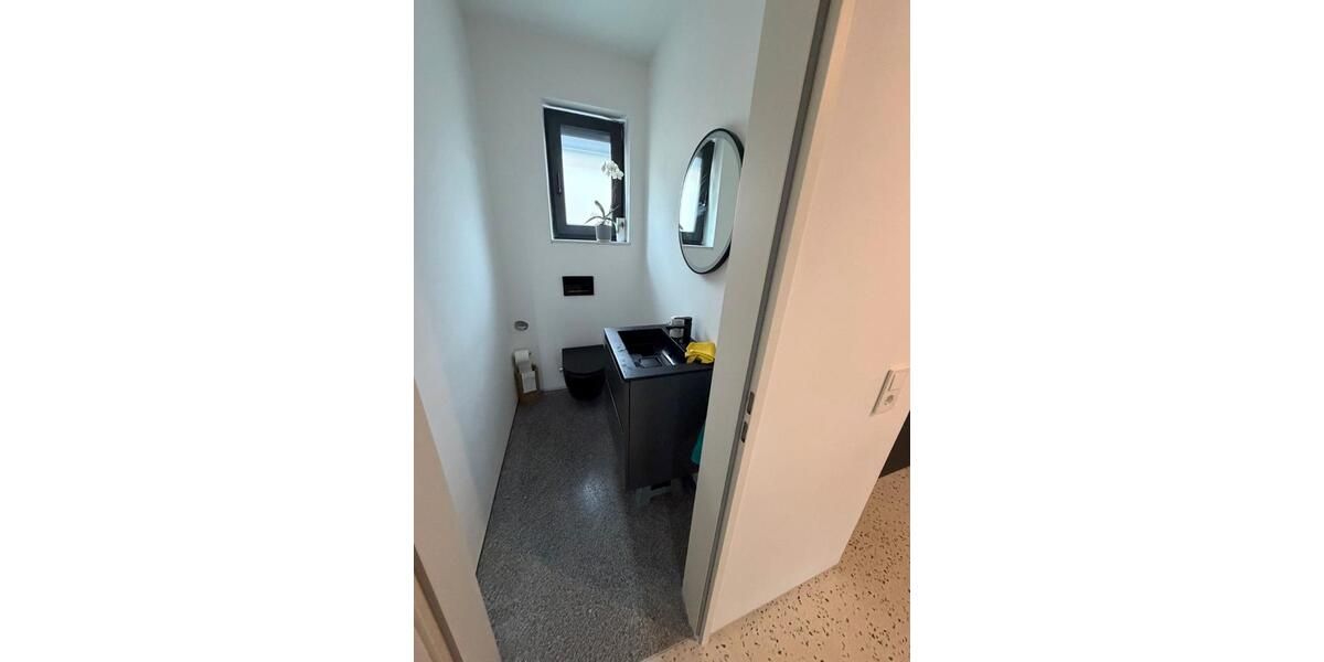 Doppelhaushälfte Waghäusel - 7 Zimmer, 203 m&sup2;, 2.200&euro; | Angebot:26066811