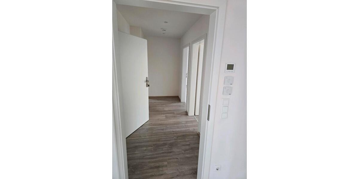 Dachgeschoßwohnung Reilingen - 3 Zimmer, 72 m&sup2;, 830&euro; | Angebot:26024510