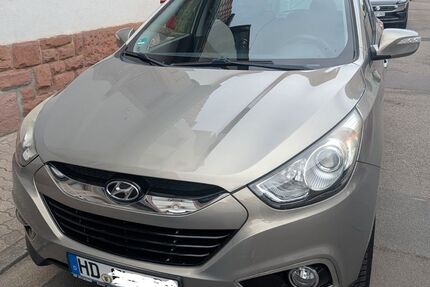 Hyundai ix35 122.100 km 5.900 &euro; Dossenheim 69221